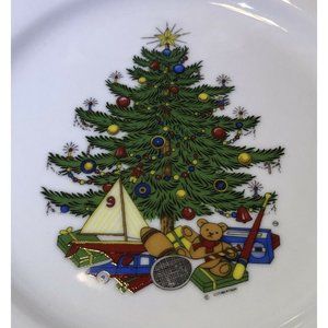 VTG Cuthbertson Set Of 4 Red Rim 8” “American Christmas Tree” Salad Plates